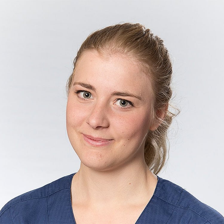 Foto av Caroline, Djurvårdare