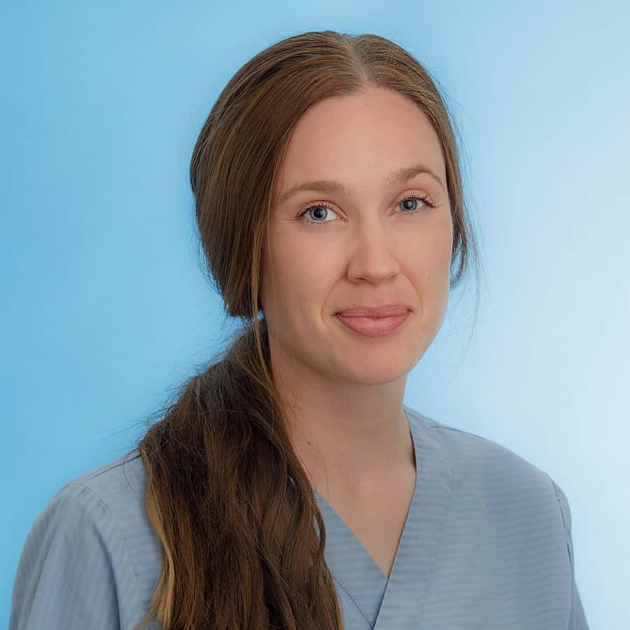 Anna M, legitimerad veterinär.