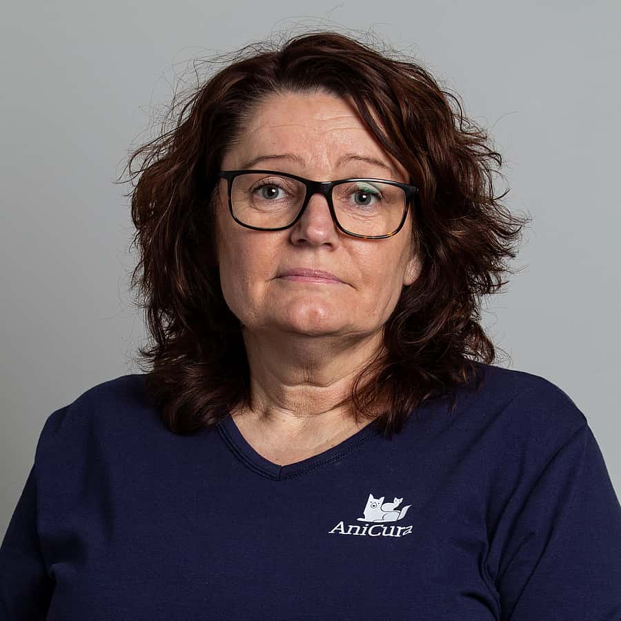 Marika Sindby, receptionist och butikspersonal.