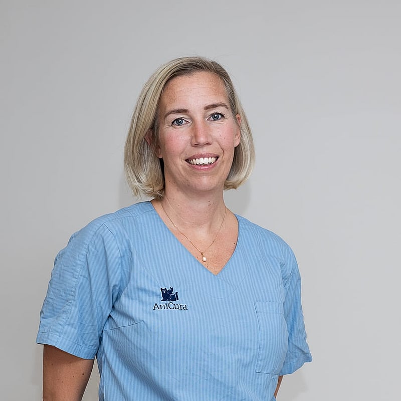 Foto av Caroline Alneryd-Bull, Leg. Veterinär med specialistkompetens