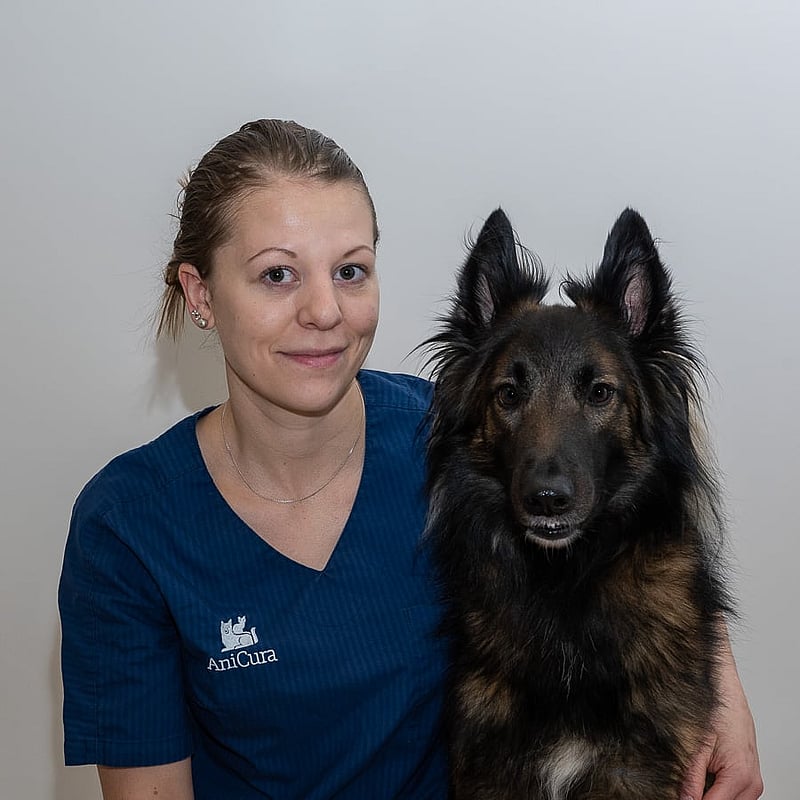 Foto av Emely Bössfall, Djurvårdare nivå III