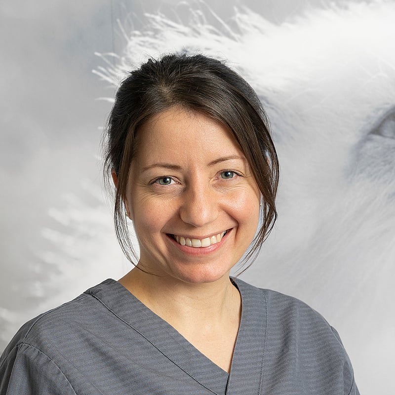 Foto av Linn R, Leg. Veterinär med specialistkompetens